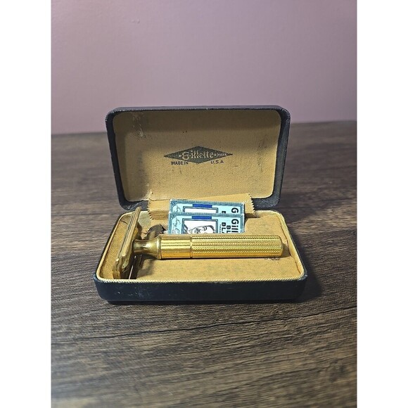 Vintage GILLETTE Gold-Tone Safety Razor w/Original Box And 2 Blades - Picture 1 of 6